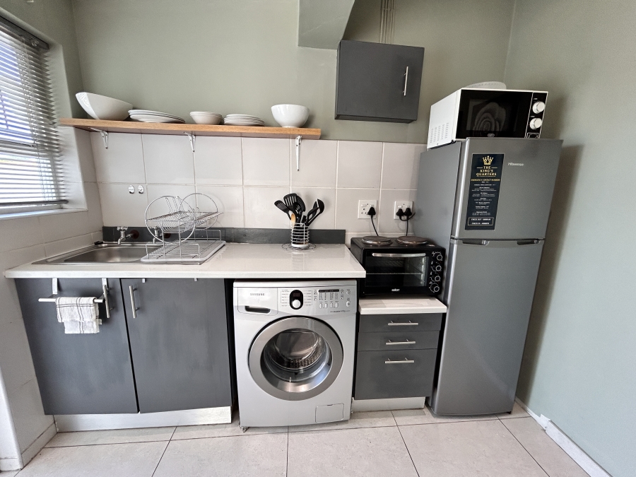 To Let 1 Bedroom Property for Rent in Vincent Eastern Cape